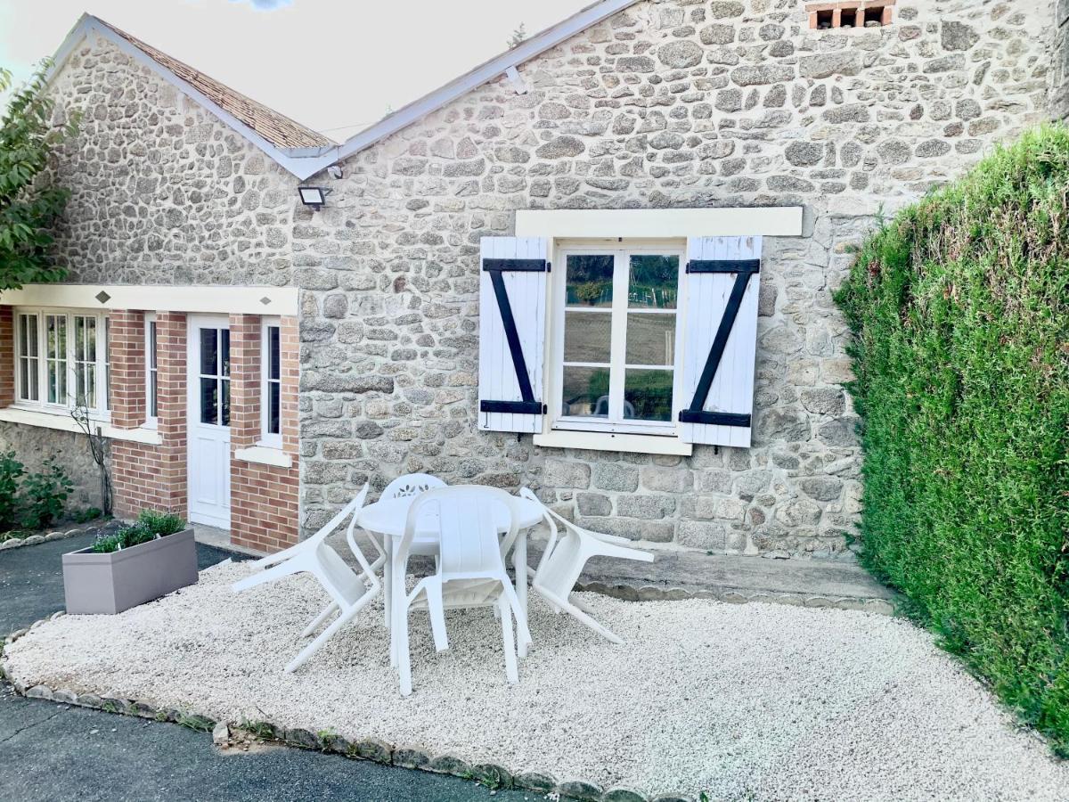Spacieuse Maison Dans Un Parc Privee Country house Vareilles (Creuse)